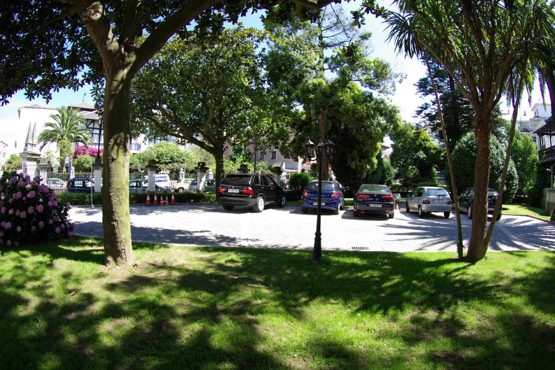 Hotel Y Apartamentos Arias Navia Buitenkant foto