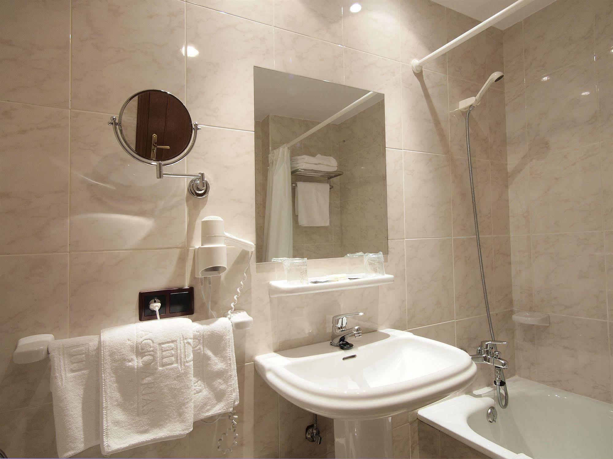 Hotel Y Apartamentos Arias Navia Kamer foto